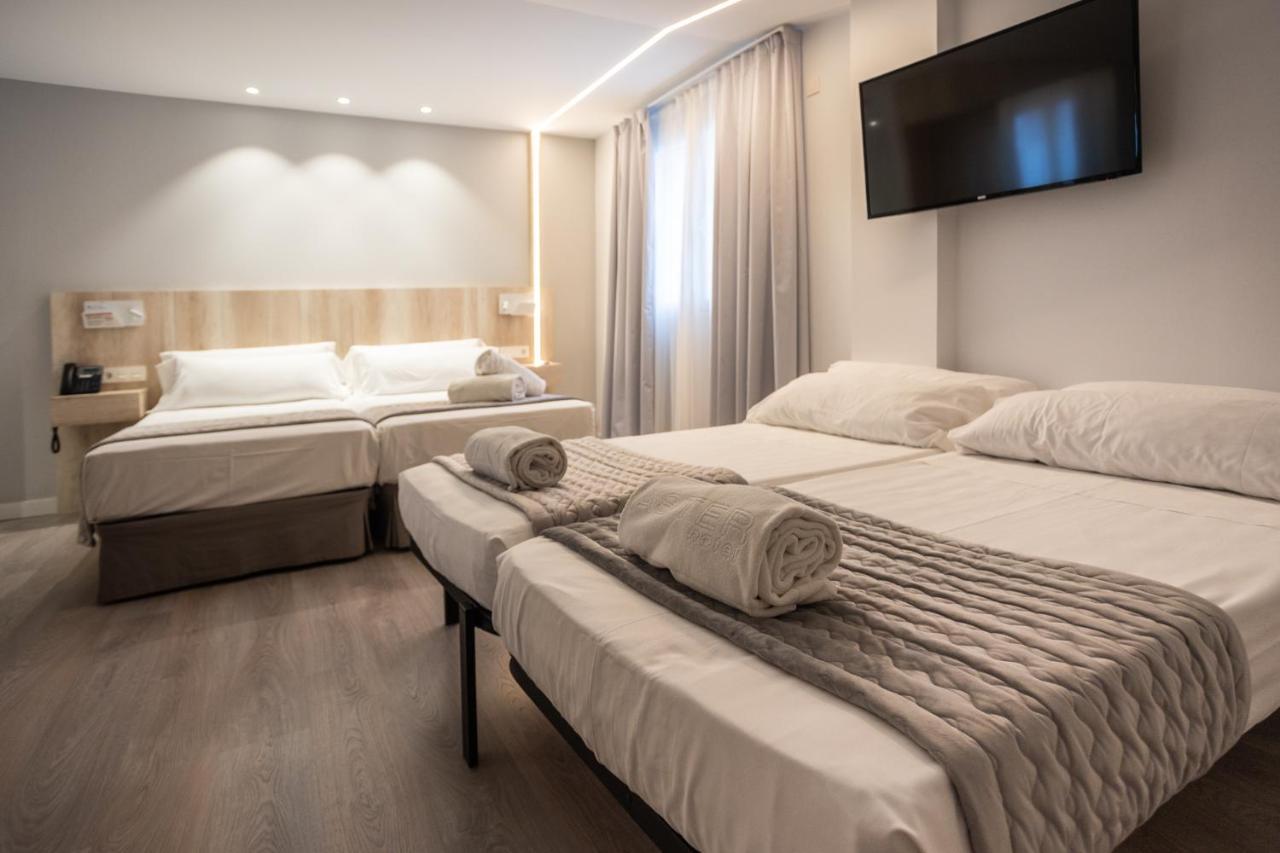 Dwo Abaster Hotel โซรีอา ภายนอก รูปภาพ